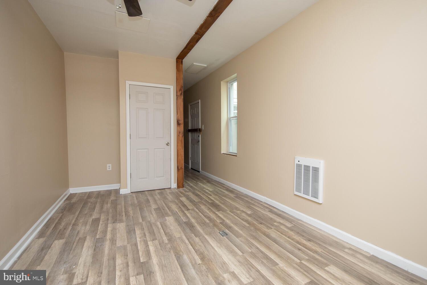 2213 N UBER ST #1ST FLOOR