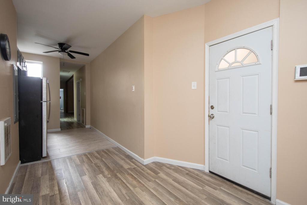 2213 N UBER ST #1ST FLOOR