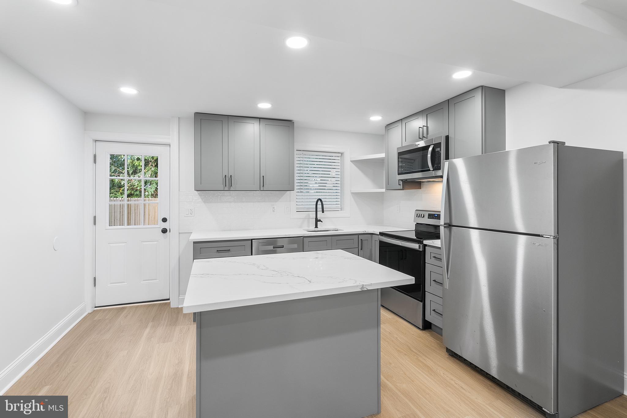 2019 E Fletcher St