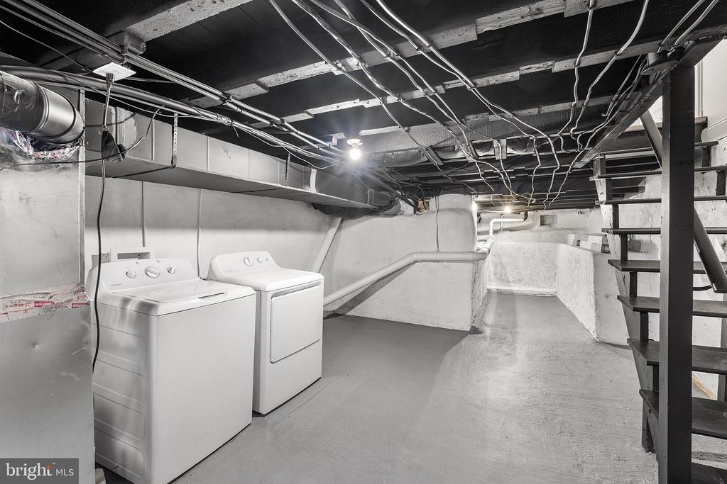 2019 E Fletcher St