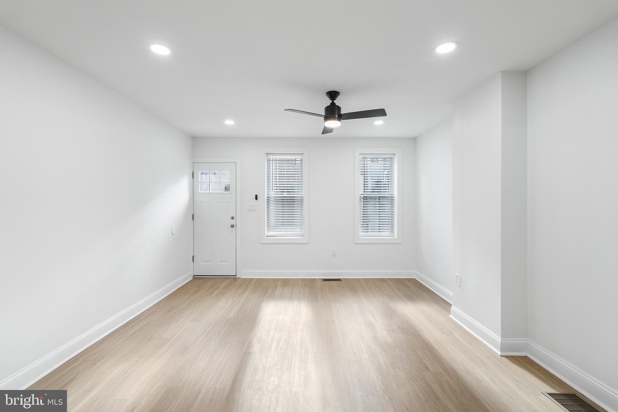 2019 E Fletcher St