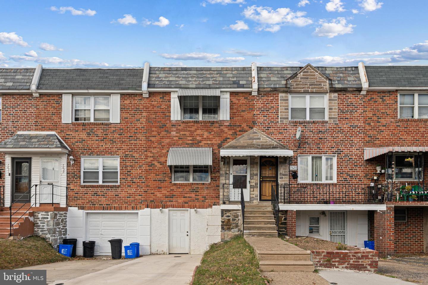 7627 Elmwood Ave