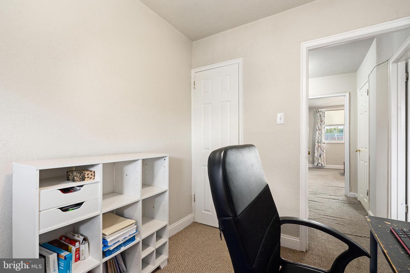 7627 Elmwood Ave