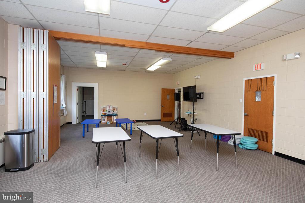 7372-78 Henry Ave