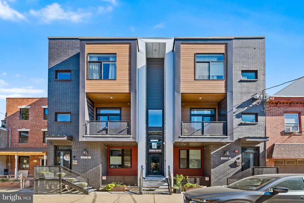 2131 E Firth St #3