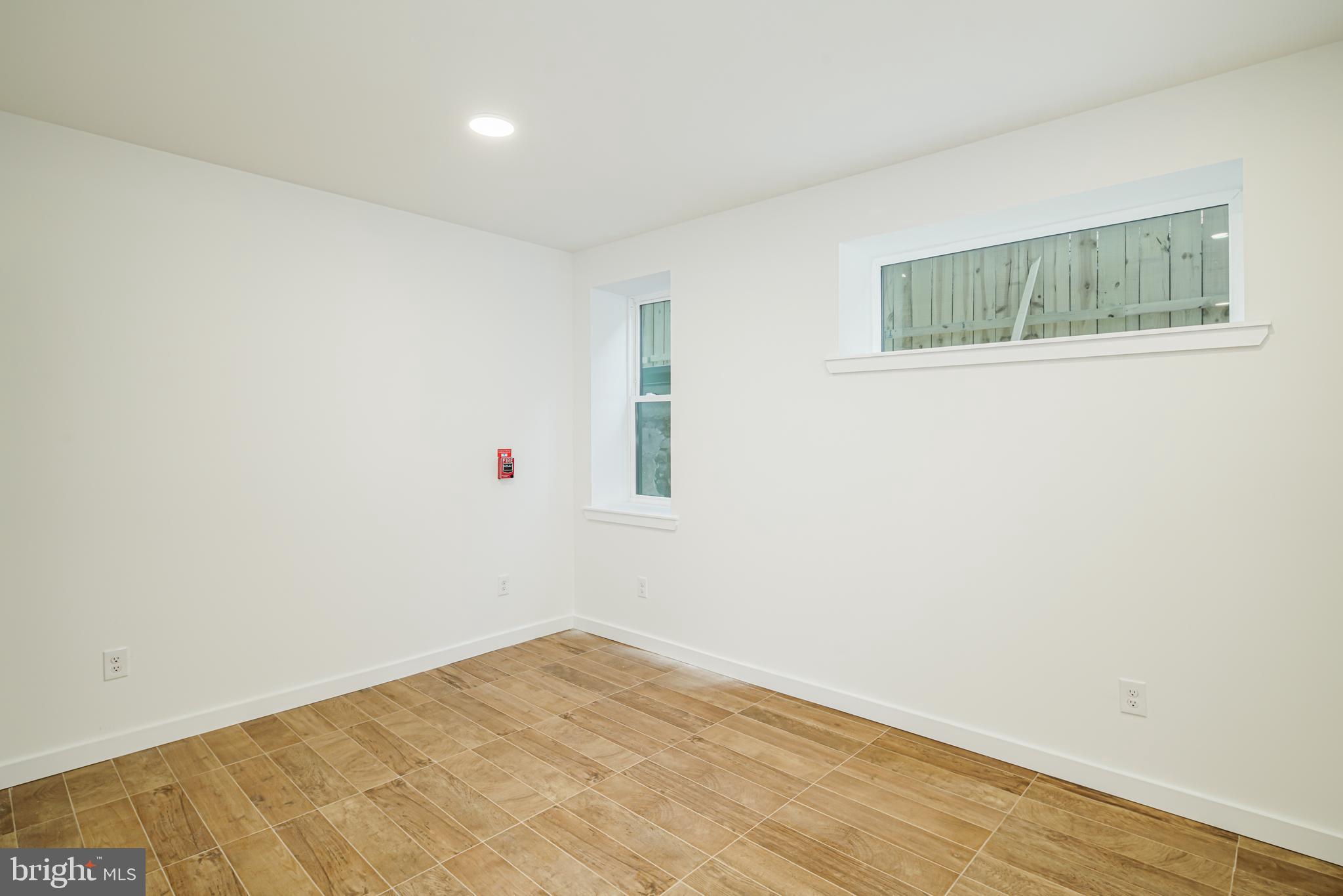 1842 E HAROLD ST #1