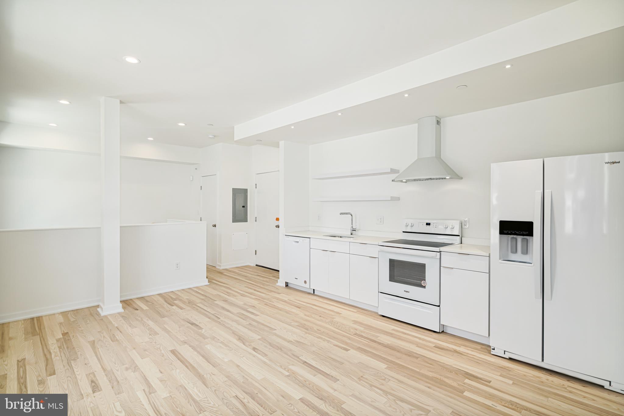 1842 E HAROLD ST #1