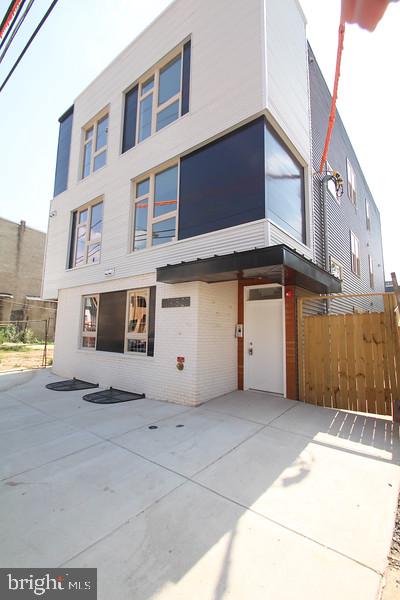 1918-20 E CUMBERLAND ST #E