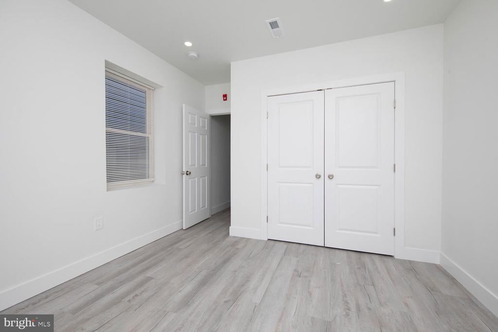 705 N 40TH ST #2ND FLOOR