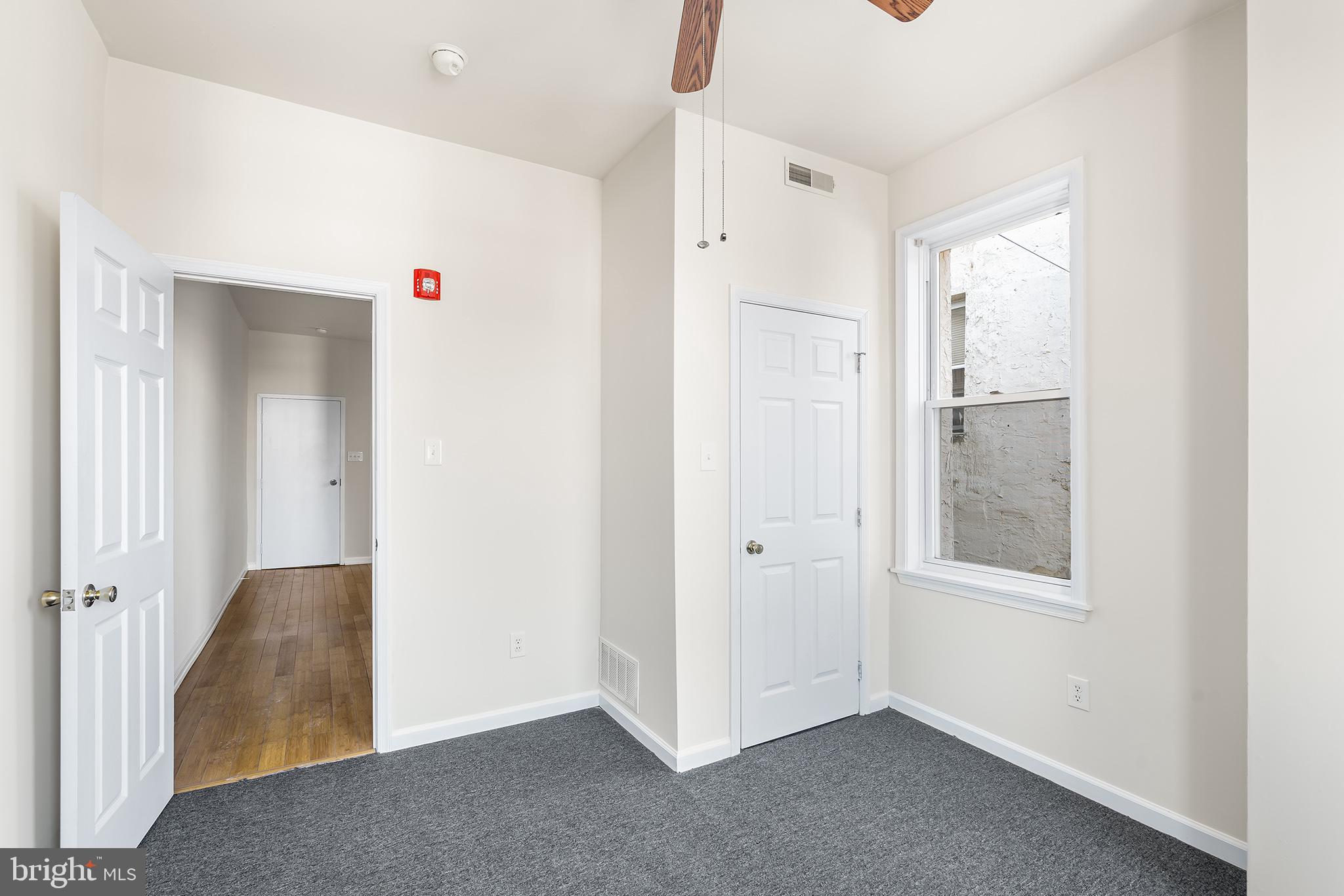 4613 WOODLAND AVE ##2