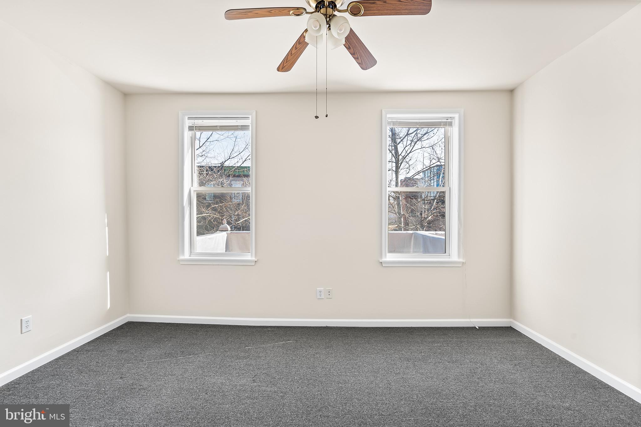 4613 WOODLAND AVE ##2