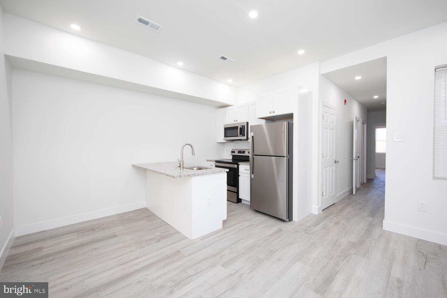 705 N 40TH ST #3RD FLOOR