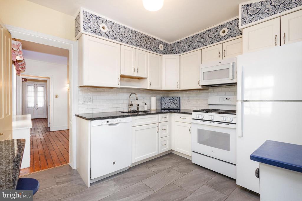 8618 Evergreen Pl