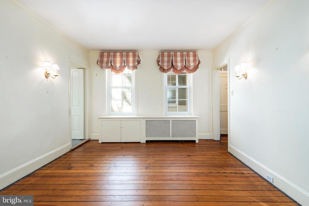 8618 Evergreen Pl