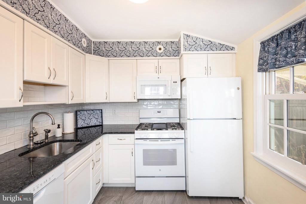 8618 Evergreen Pl
