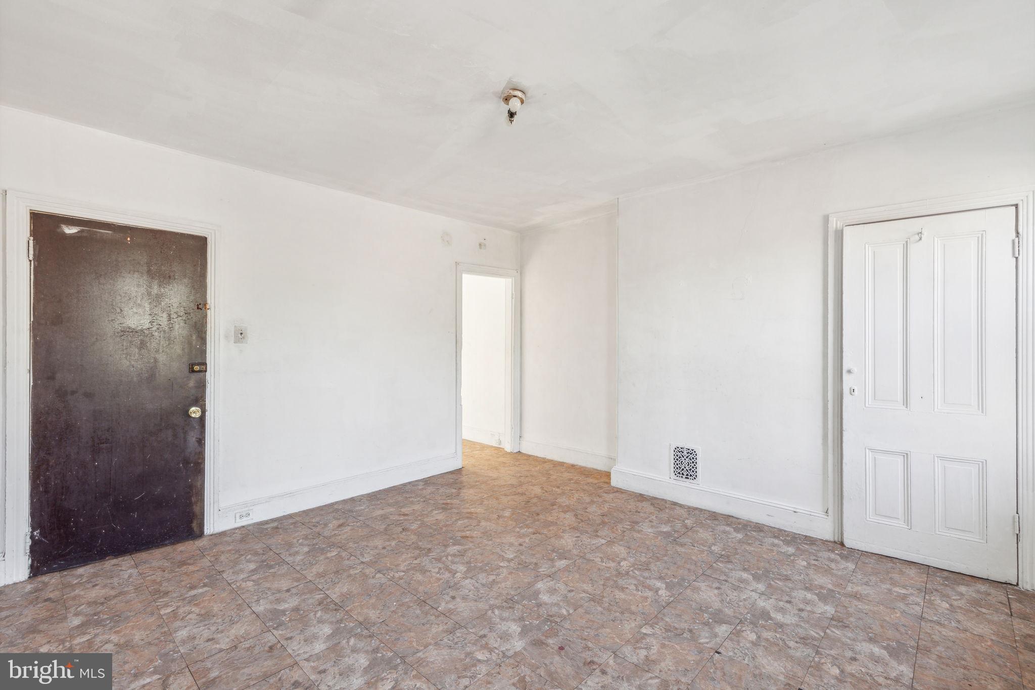 3836 Fairmount Ave