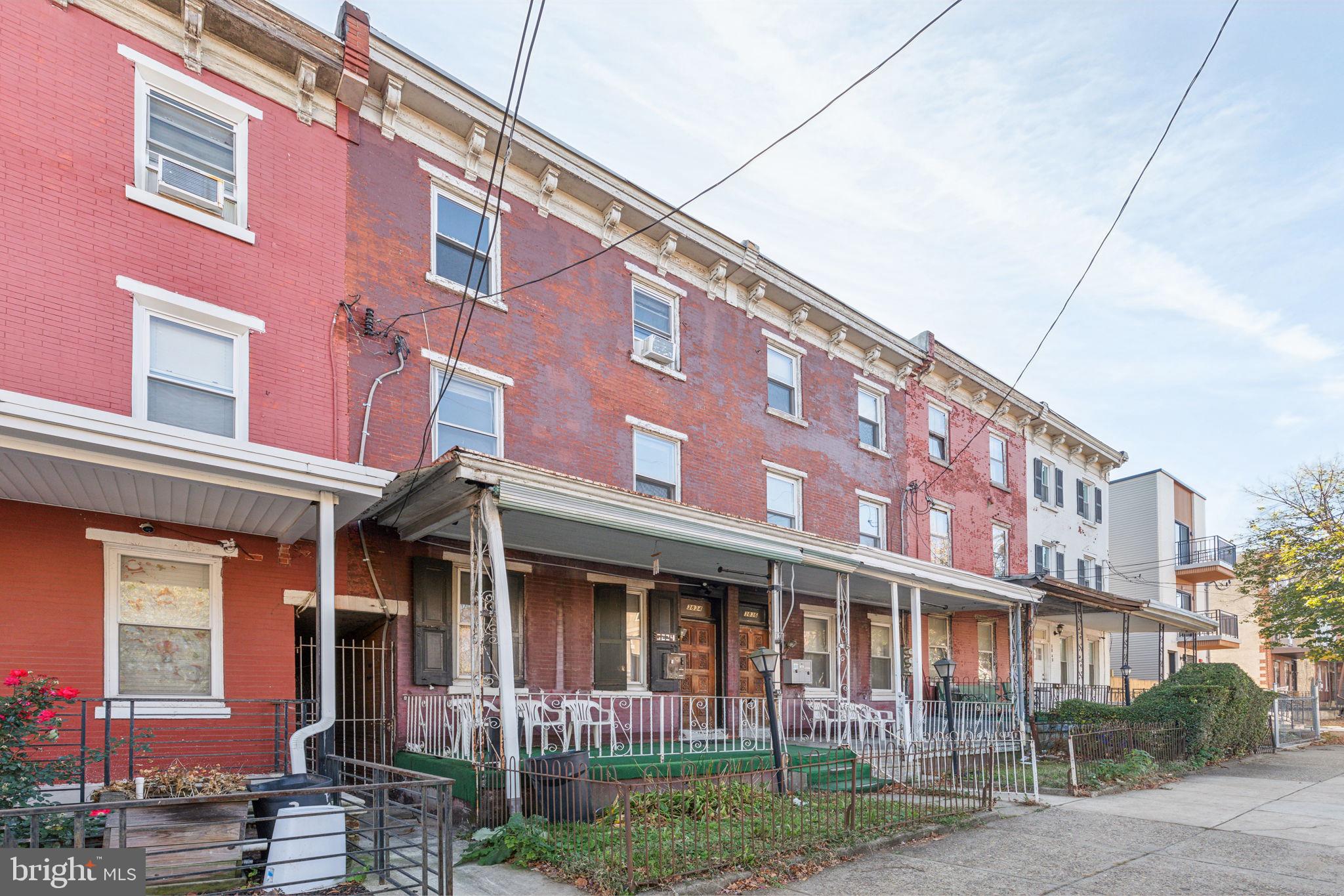 3836 Fairmount Ave