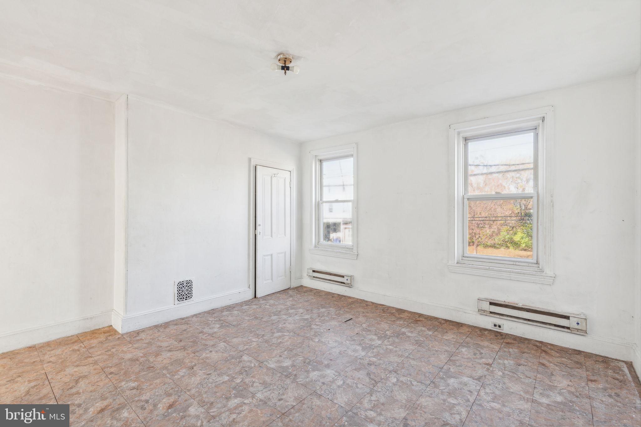 3836 Fairmount Ave