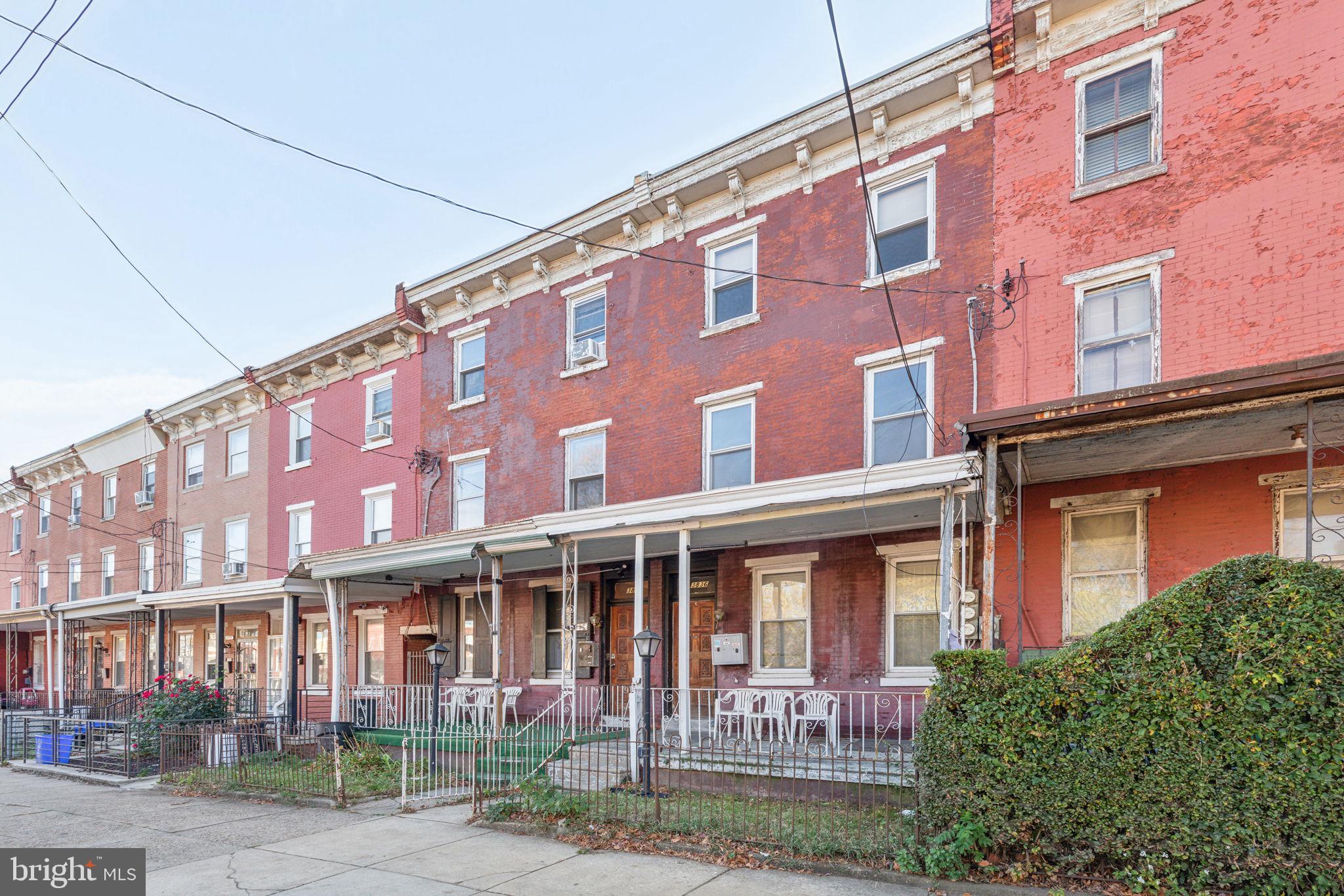 3836 Fairmount Ave