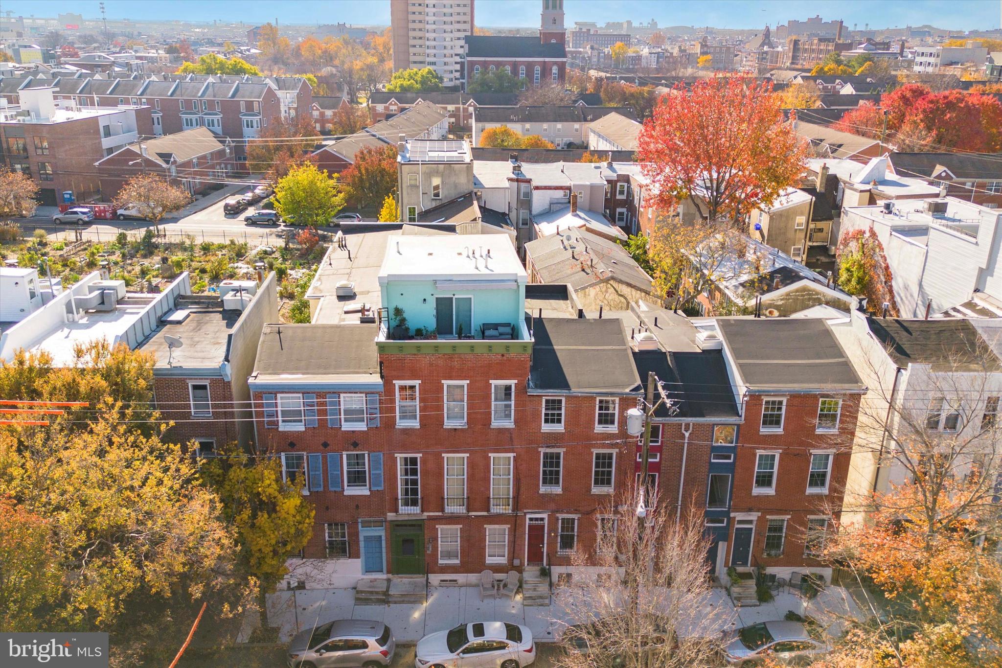 328 Queen St #2