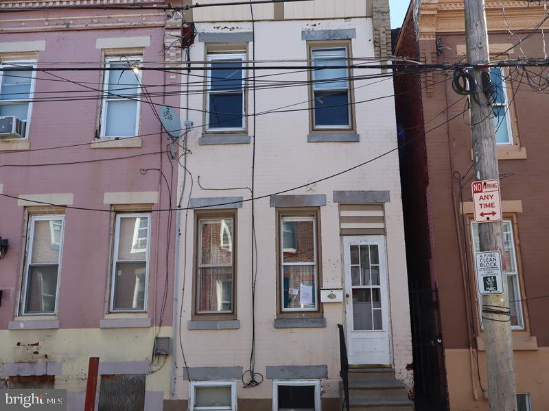 3421 N Lee St
