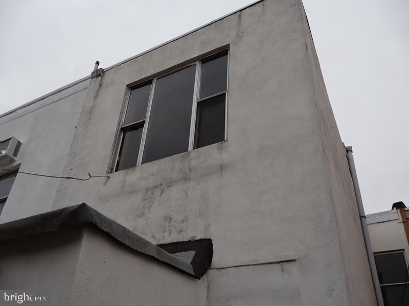 1812 Jackson St