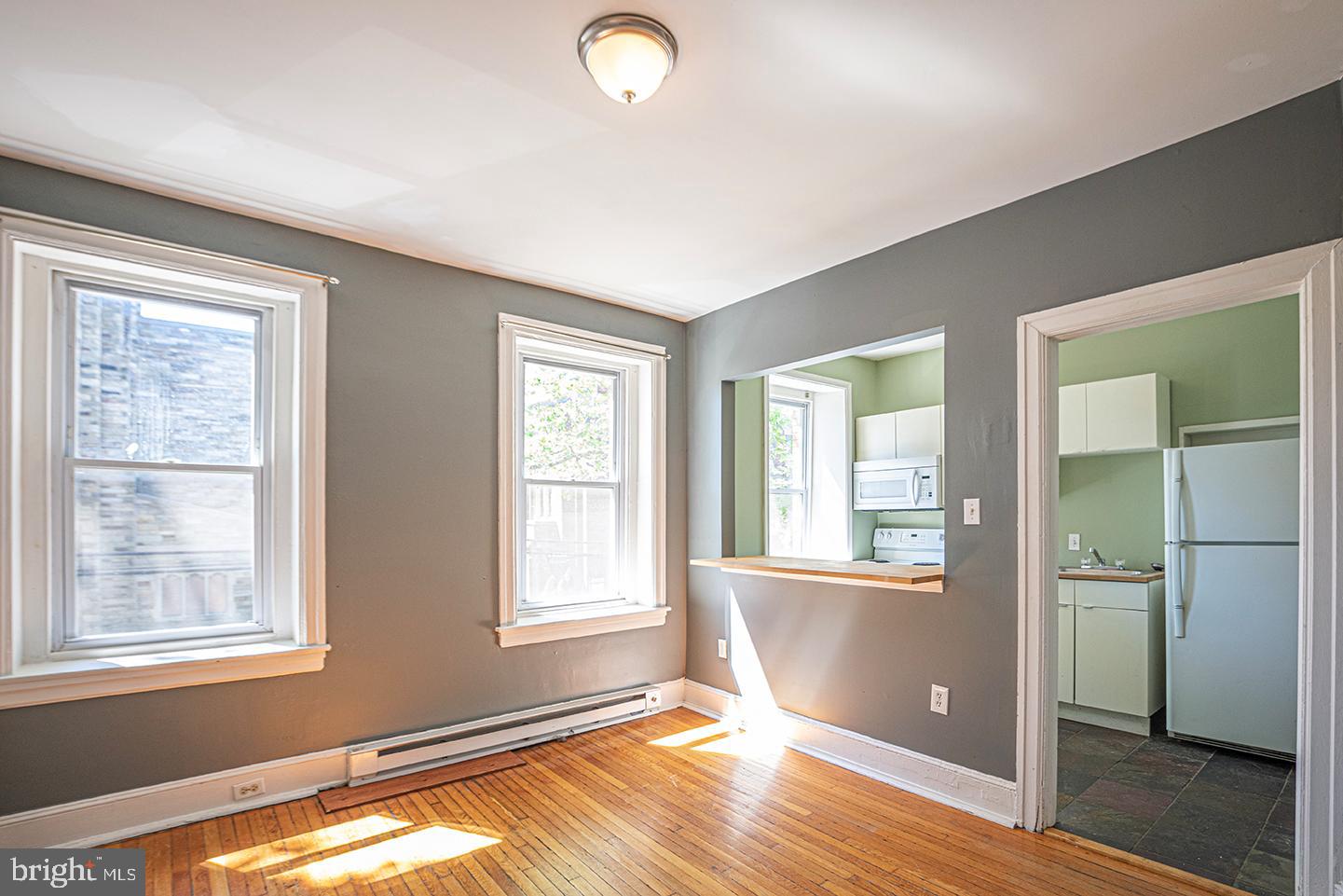 5049 SPRUCE ST #UNIT 2R