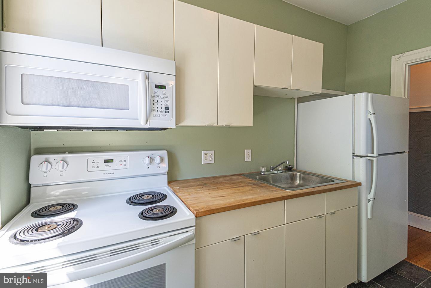 5049 SPRUCE ST #UNIT 2R