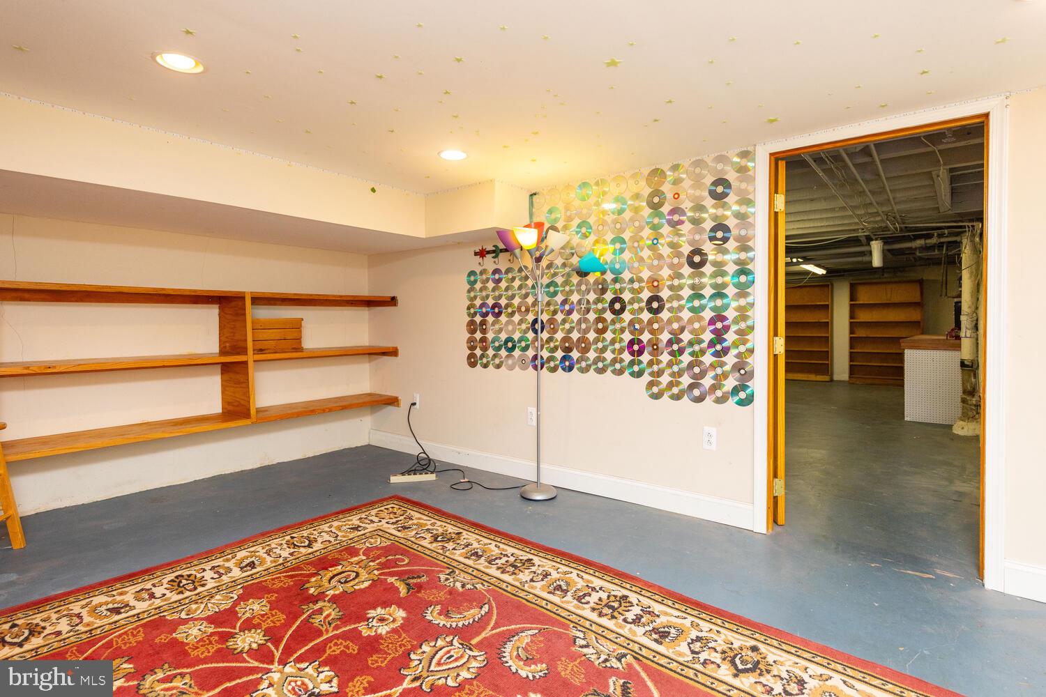 422 E Mount Airy Ave