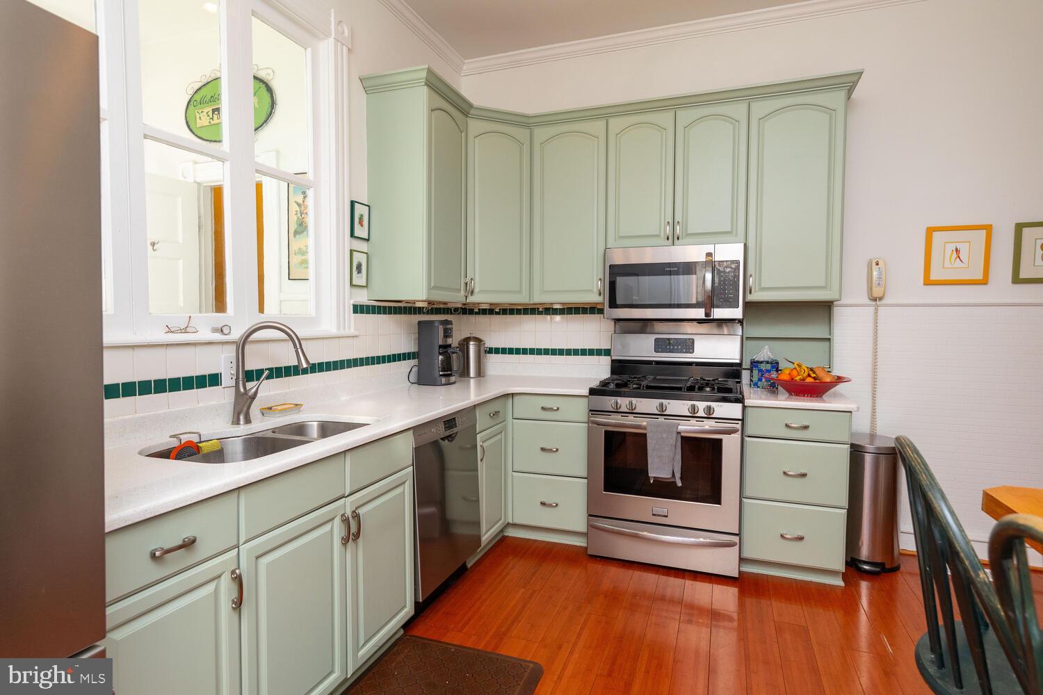 422 E Mount Airy Ave