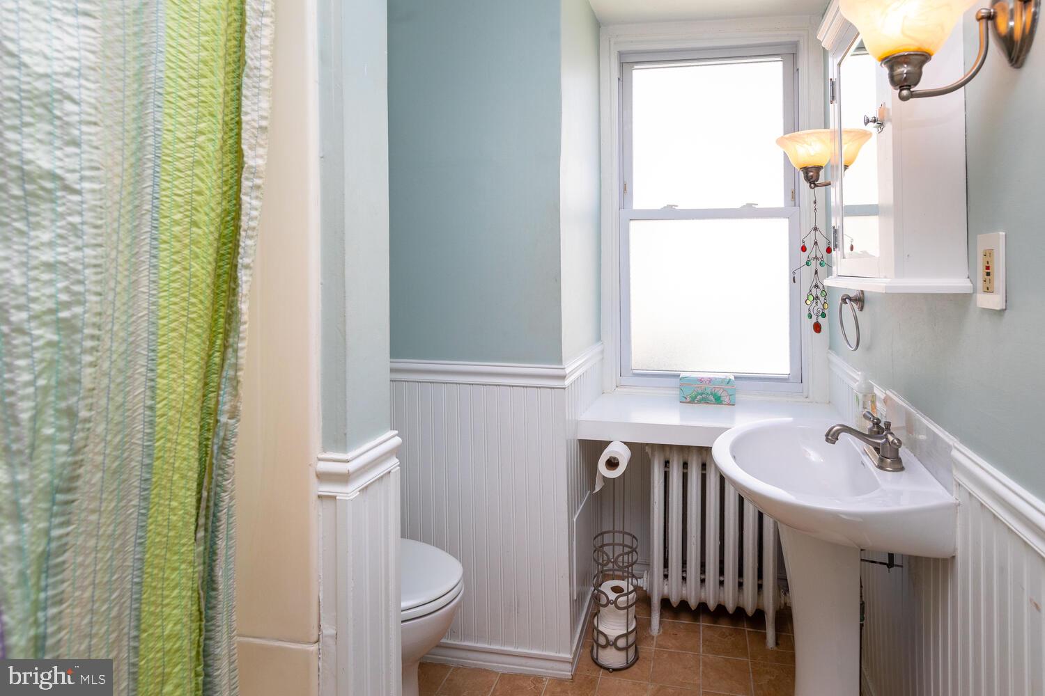 422 E Mount Airy Ave