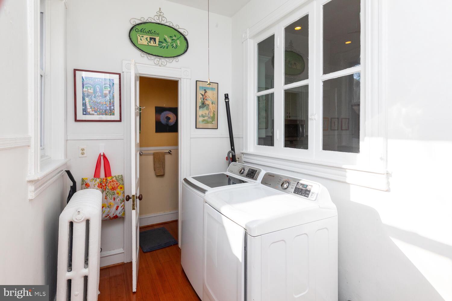 422 E Mount Airy Ave