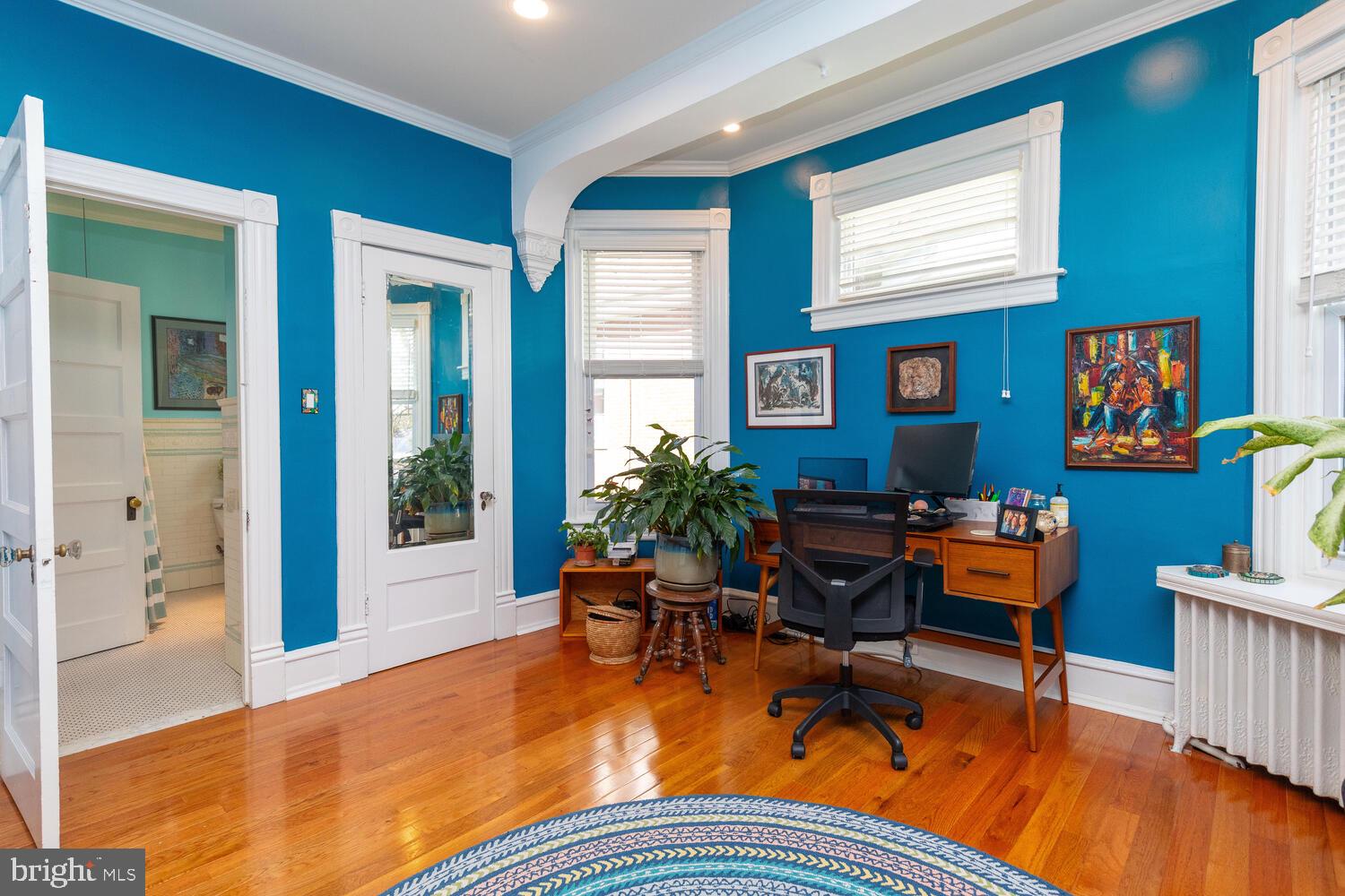 422 E Mount Airy Ave