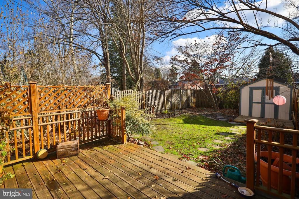 422 E Mount Airy Ave