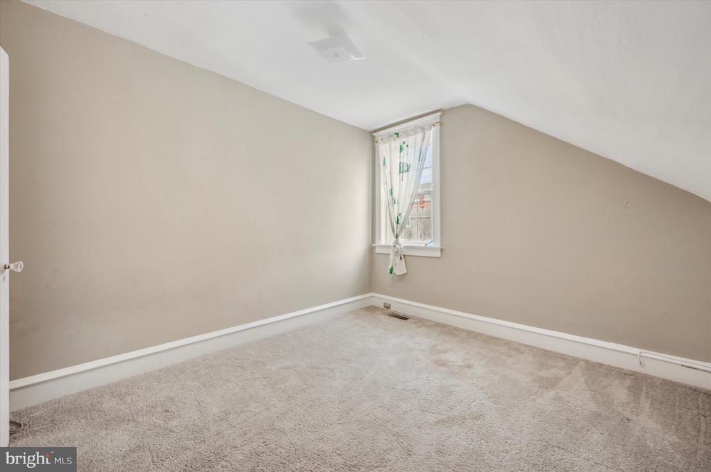 333 Wellesley Rd