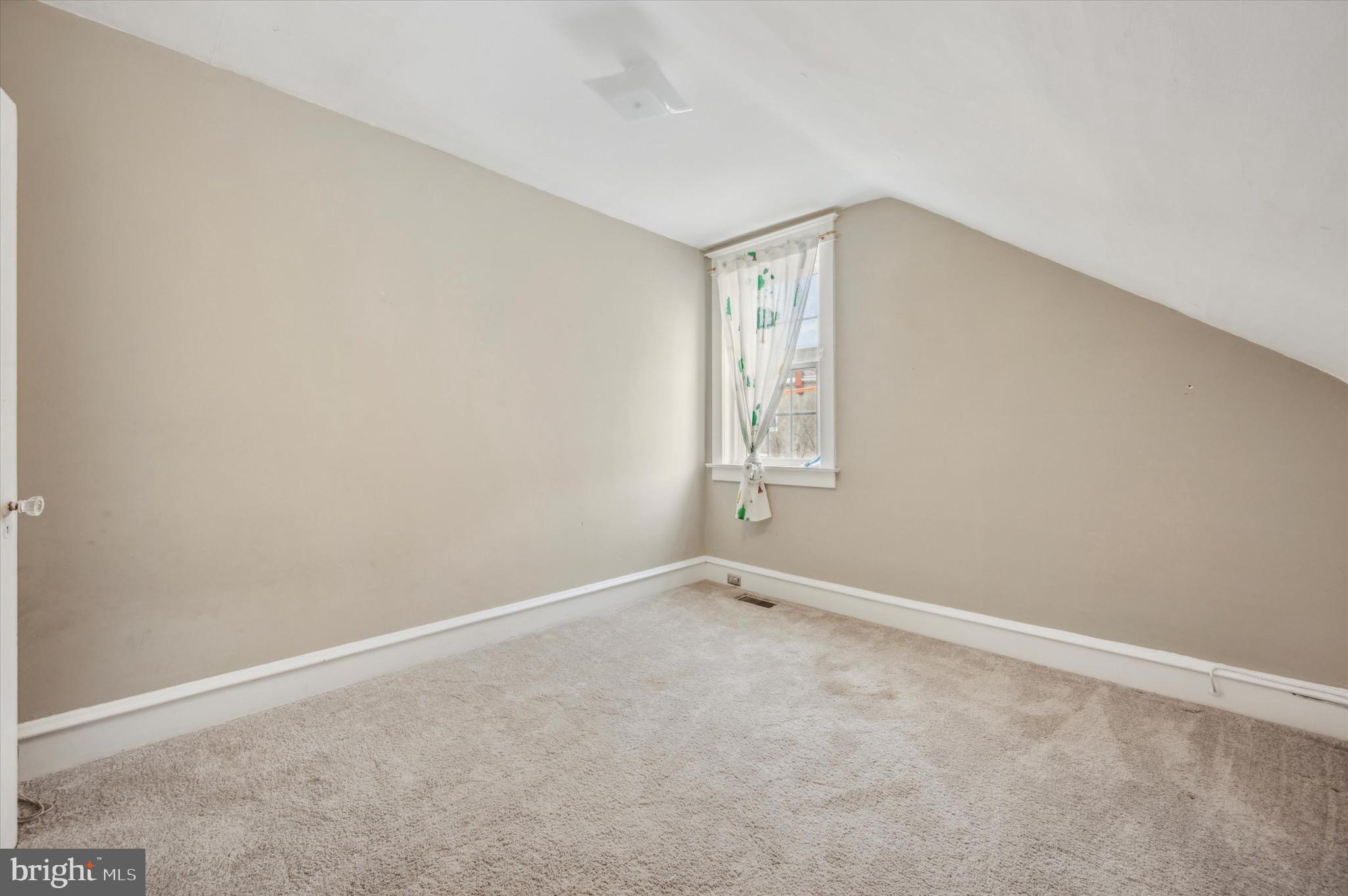 333 Wellesley Rd