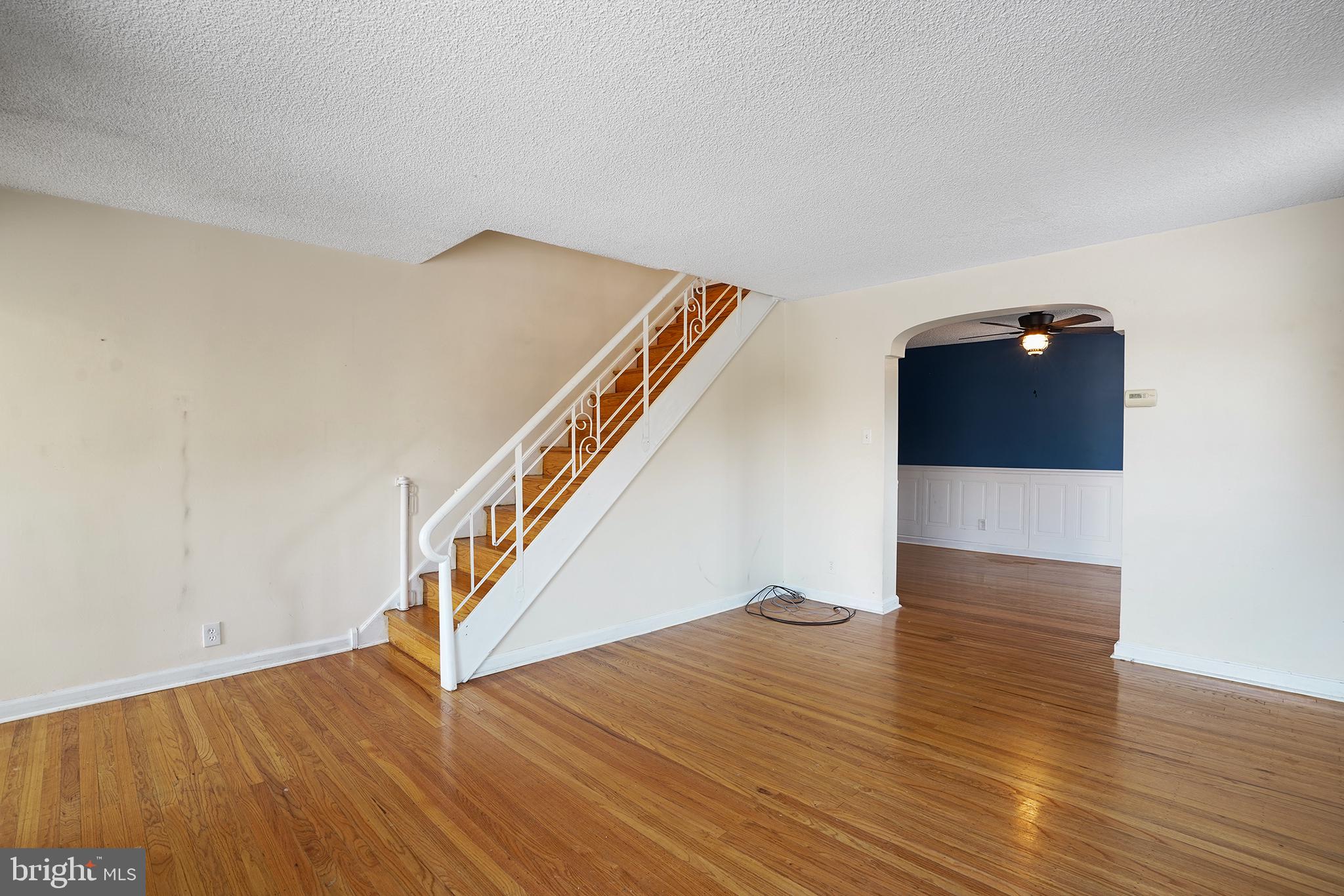 824 GLENN ST