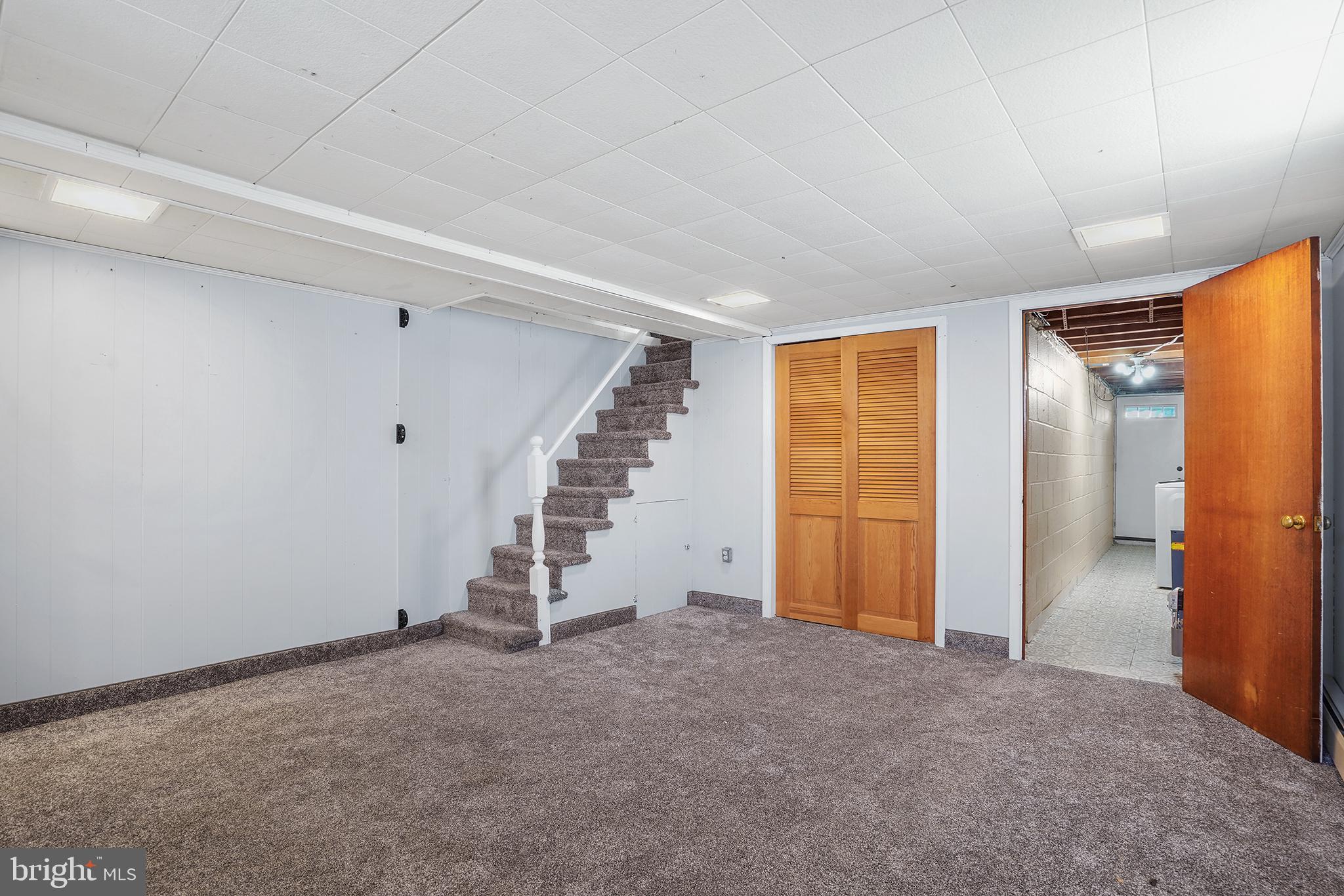 824 GLENN ST