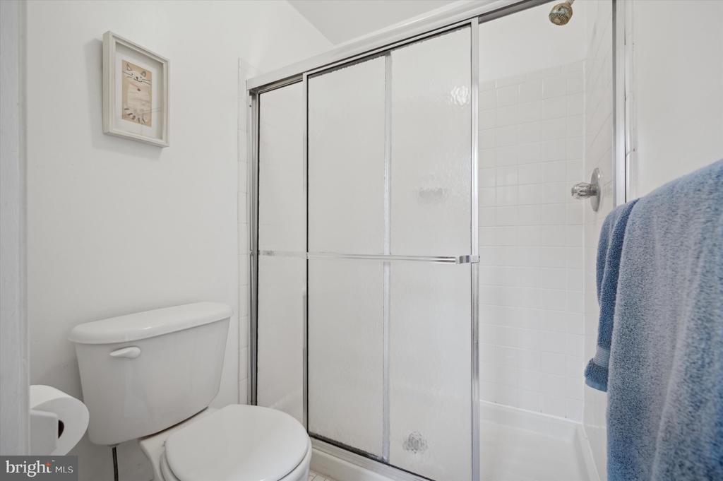 115 E Roumfort Rd #24