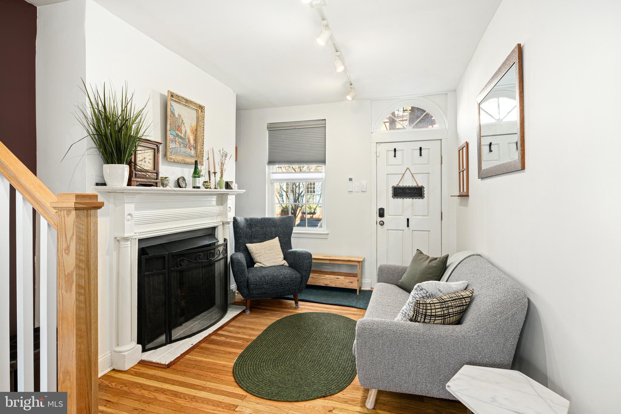 218 Monroe St