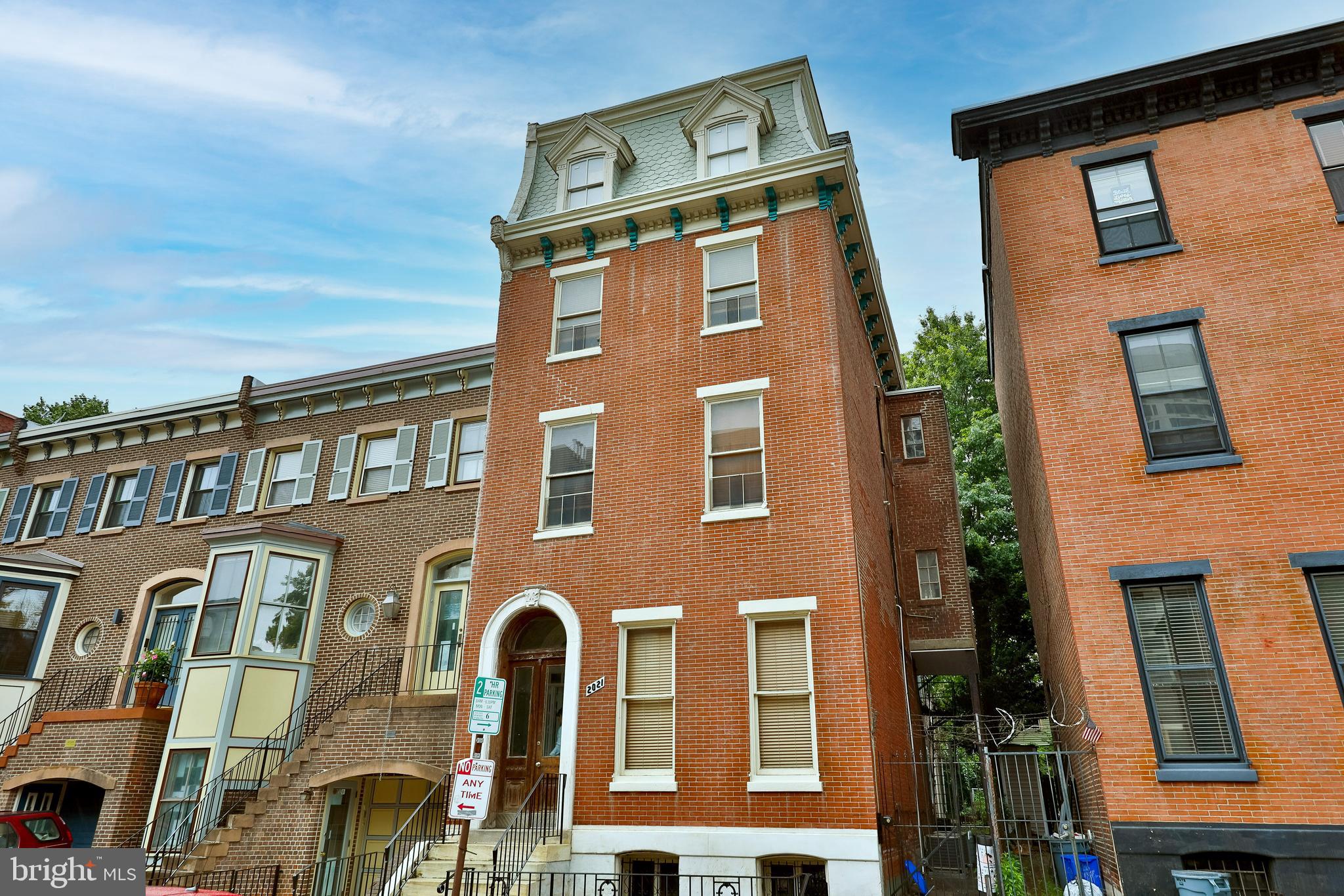 2021 SPRING GARDEN ST #2R