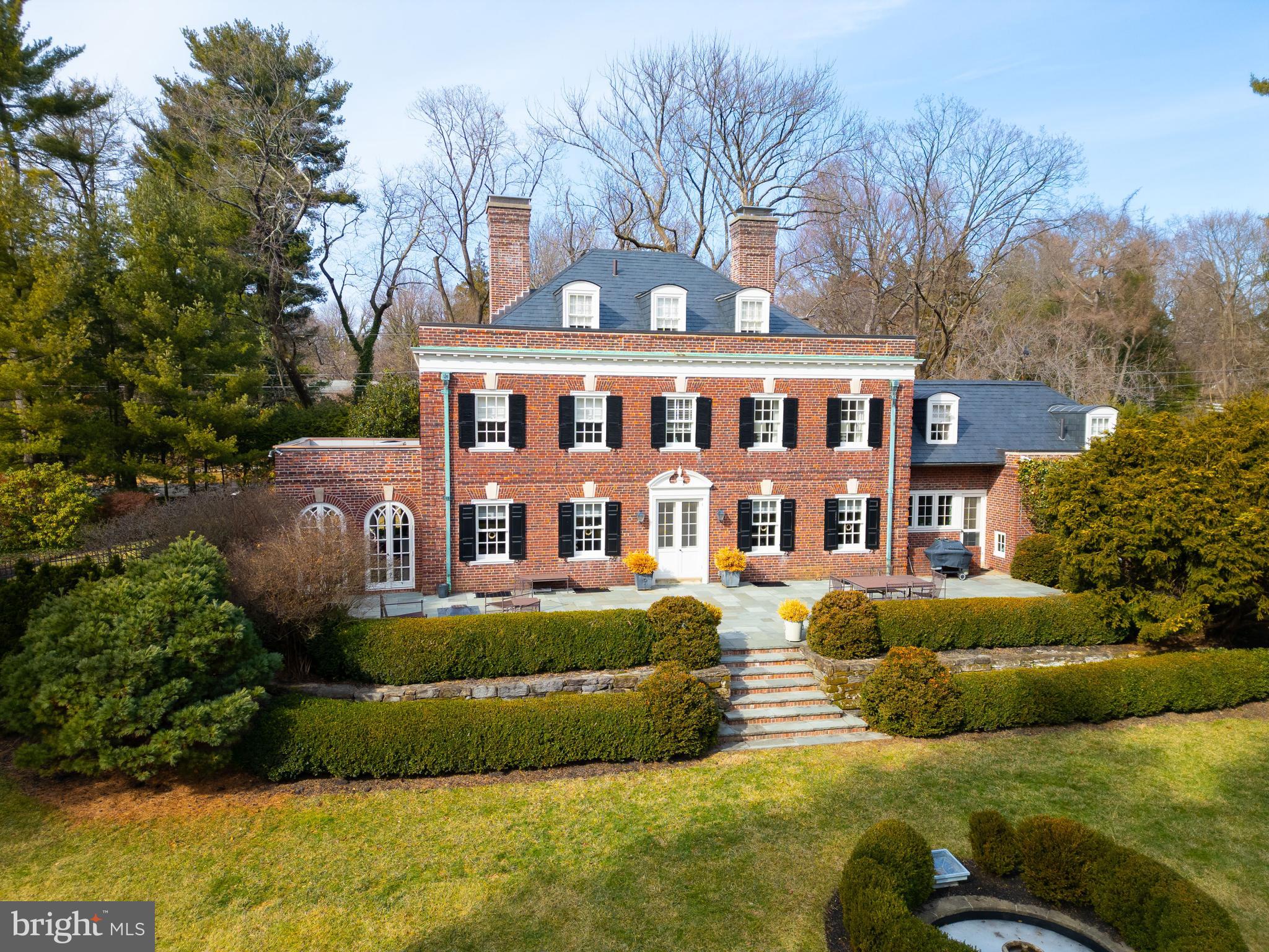 714 W Mount Airy Ave
