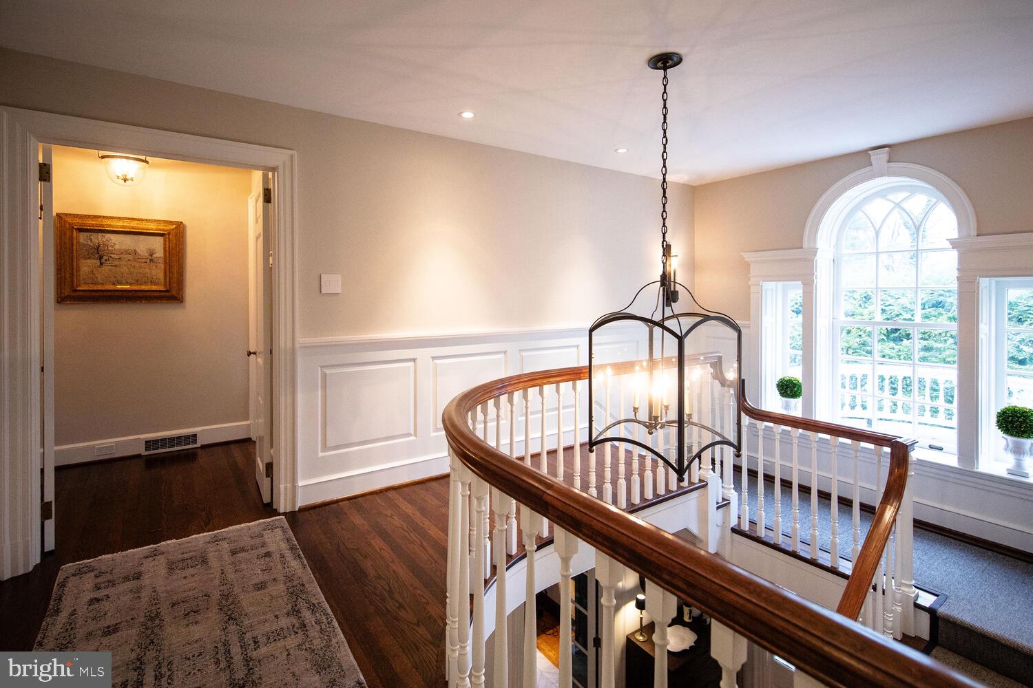 714 W Mount Airy Ave