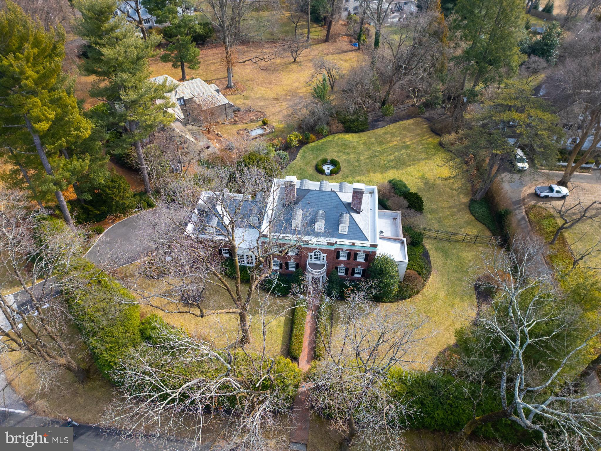 714 W Mount Airy Ave