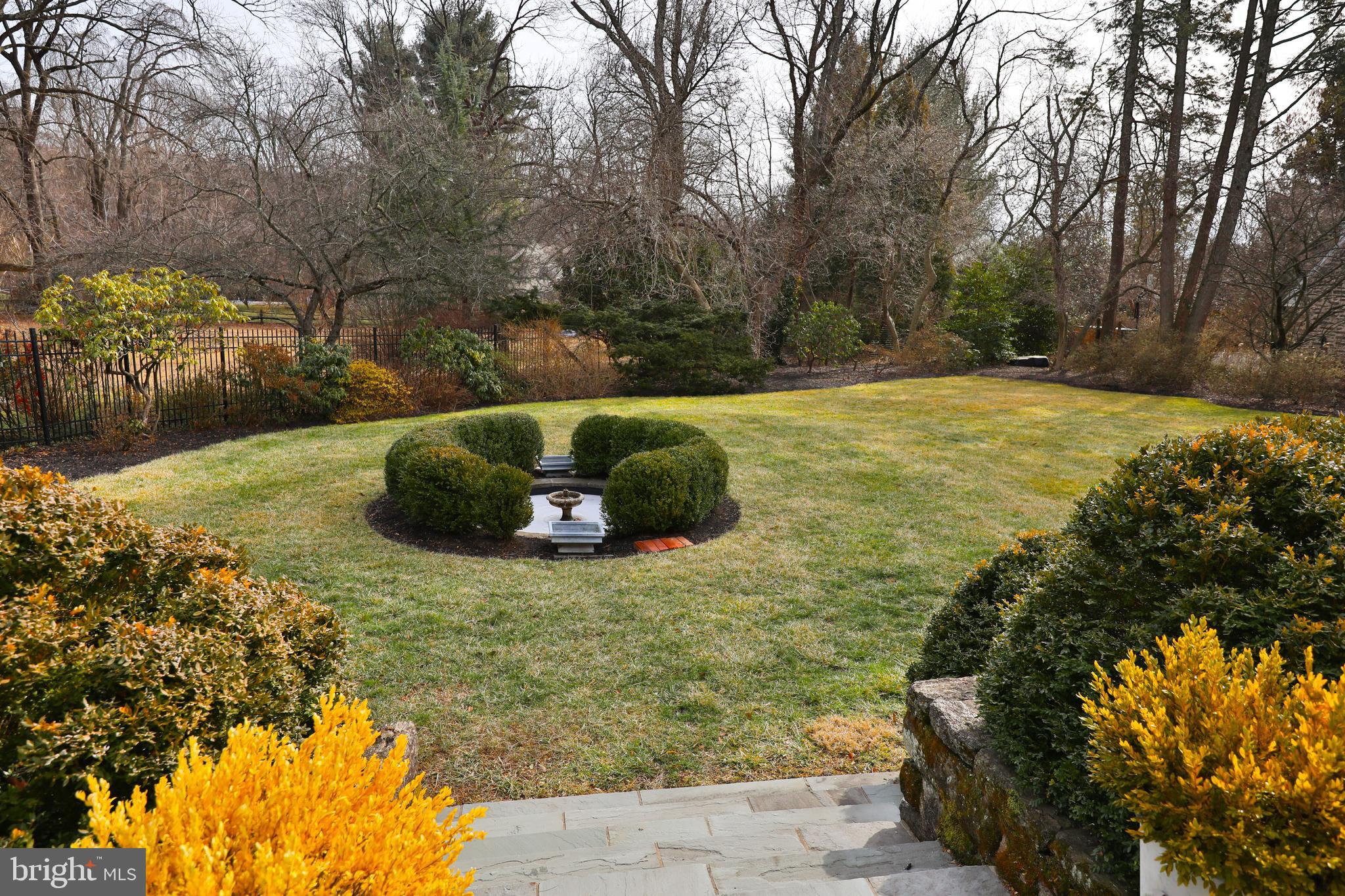 714 W Mount Airy Ave