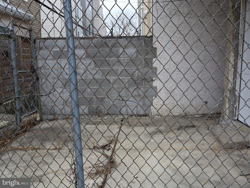 2016 Manton St