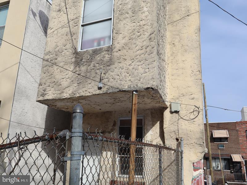 2016 Manton St