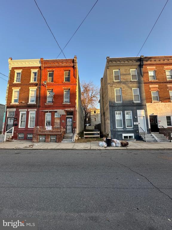 1907 W Norris St