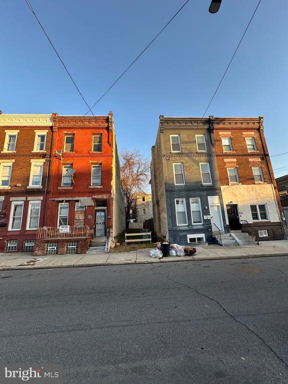 1907 W Norris St