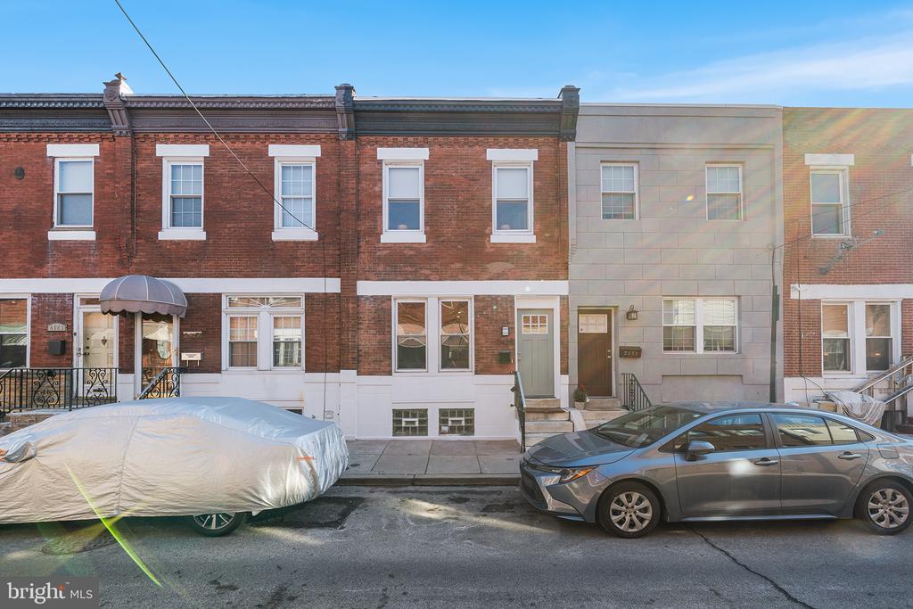 2429 S Rosewood St